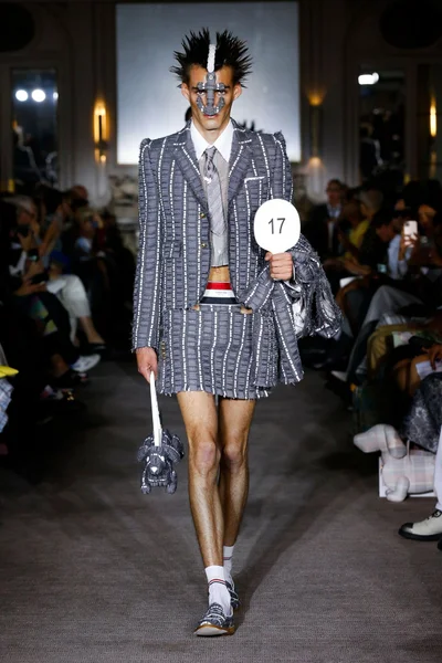 Look 37
